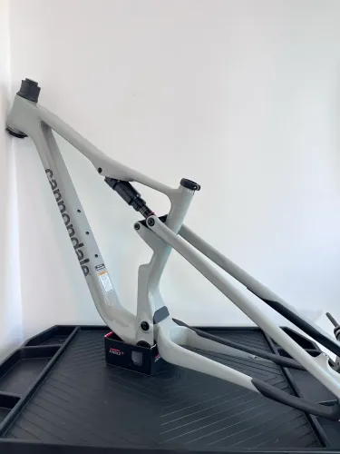 Quadro Scalpel 3 Full tamanho M Cinza 