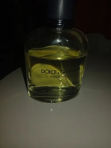 Vende -- se perfume da doce Gabbana pour homme 