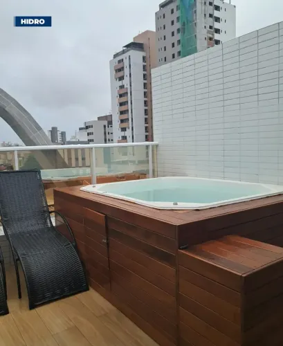 COBERTURA DUPLEX | 2 QUARTOS | EM FRENTE À PRAÇA DA PAZ
