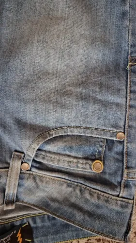 vendo linda calça zoomp numero 36 usada pucas vezes