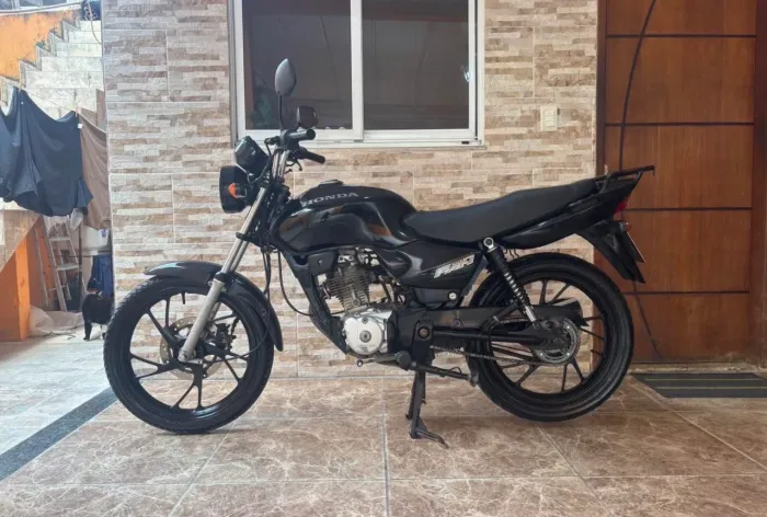 VENDE-SE UMA LINDA HONDA FAN CG 125 KS ANO 2008/2008