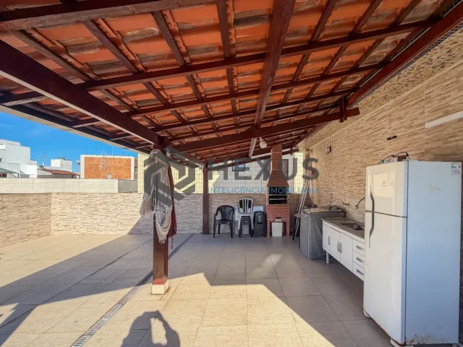 Cobertura reformada com varanda gourmet a 100m da praia na região da Vila Julia na Enseada