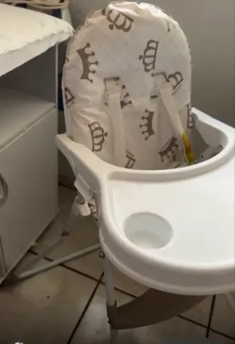 Cadeira de alimentação