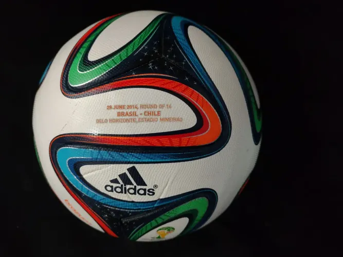 Bola Brazuca Oitavas 28 Junho 2014 Brasil Chile