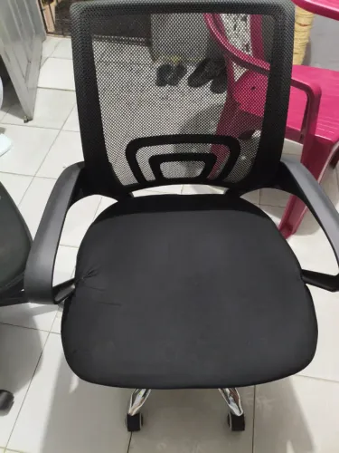 Cadeira de escritório (leia a descrição)