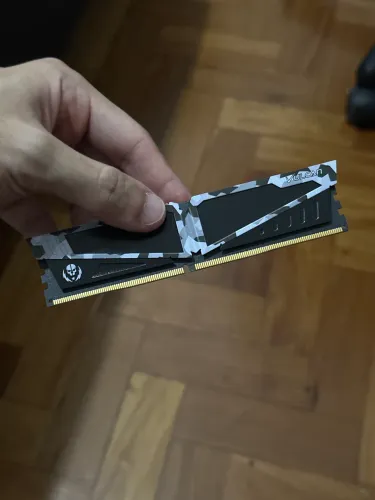 Memória RAM 16gb DDR4