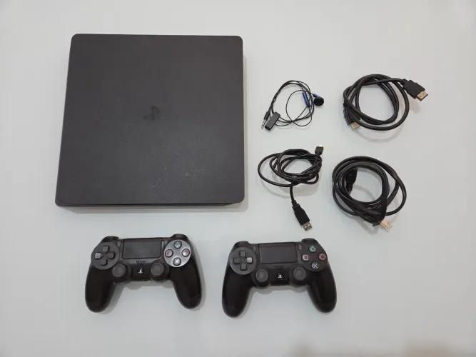 PS4 Slim 500gb Usado + 2 Controles