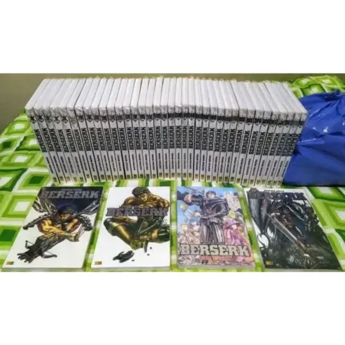 Coleção Mangá Berserk 1 Ao 41 + Databook (Panini) - Apenas Entrega Em Mãos Em Recife