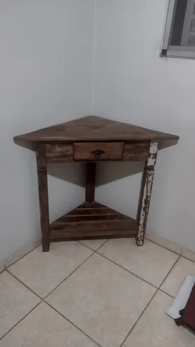 Cantoneira madeira demolição