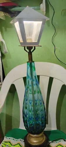 Vendo abajur modelo parváo antigo