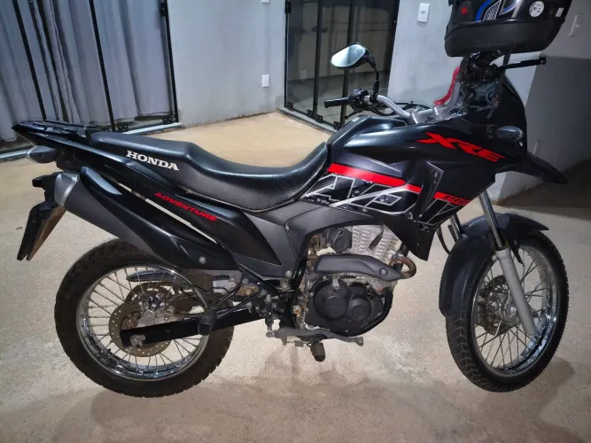Vendo XRE 190 ABS único dono.