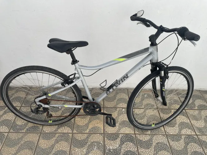 Bicicleta Decathlon Btwin Riverside 500