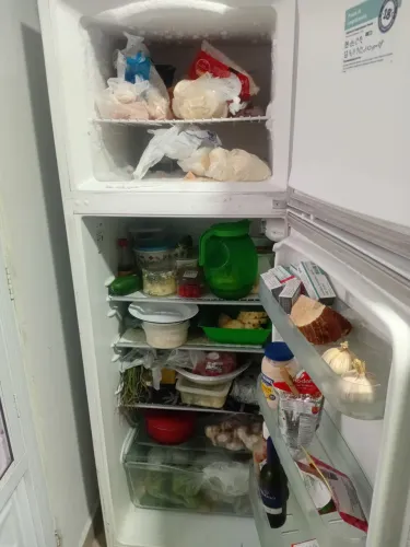 Vende si uma geladeira 