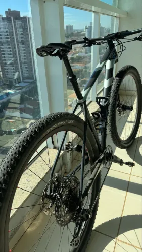 Bicicleta Cannondale Lefty Ocho