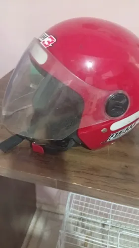 Capacete tamanho 56