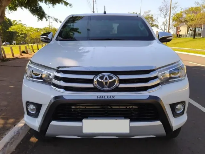 Toyota Hilux CD SRX 4X4 2.8 TDI 16V Diesel Aut. 2016