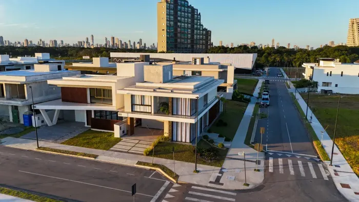 Casa Alto Padrão de 3 suítes sendo 1 master suíte em 60 vezes para pagar ! VivaPark- Porto