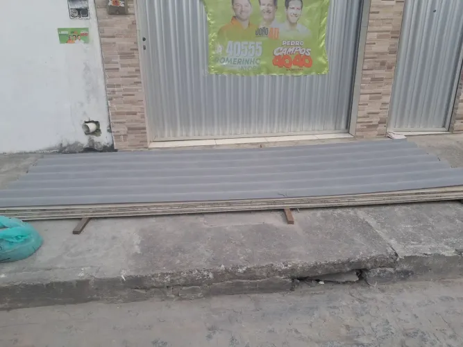 Vendo telha 
