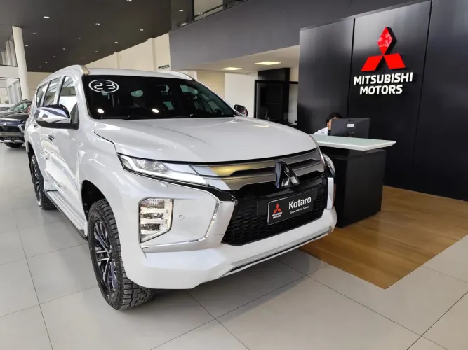Mitsubishi Pajero Sport HPE 2.4 4X4 Diesel Aut. 2023