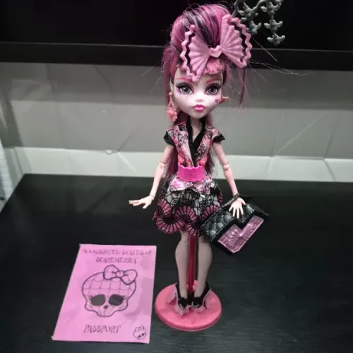 Draculaura Monster Exchange Monster High