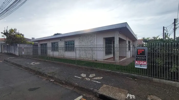 Casa para Locação Residencial/Comercial na Colônia Dona Luiza