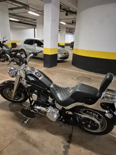 Vendo Harley Davidson FAT boy 2015