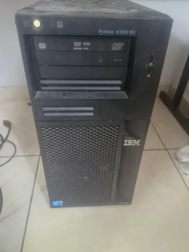 SERVIDOR IBM 3200 M3