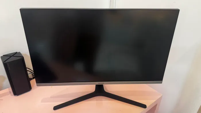 Monitor Samsung UR550 28" 4k muito conservado