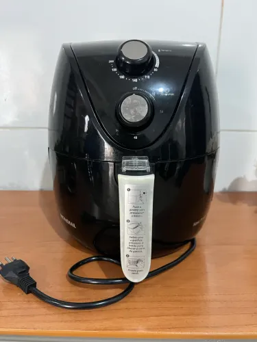Vendo air fray, liquidificador e aspirador de pó