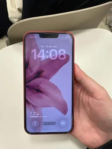 iPhone 14 Red
