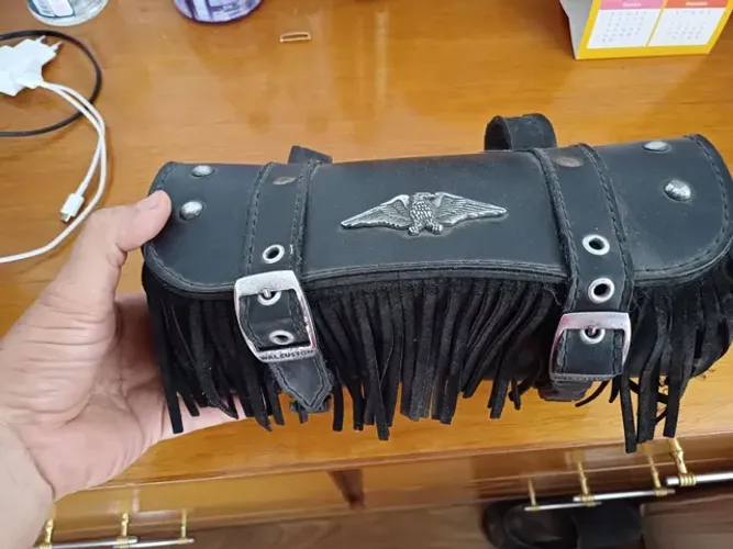 Alforge couro antigo moto