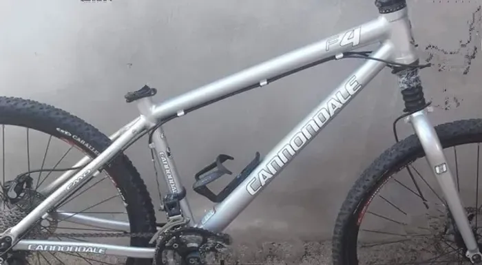 Quadro e suspensão cannondale f4 mtb vintage 