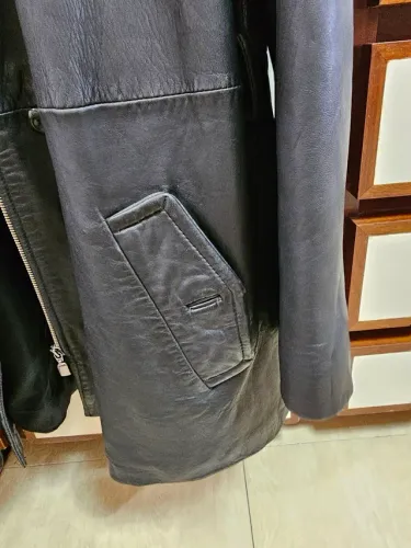 Casaco de couro perfeito tamanho S com forma grande.