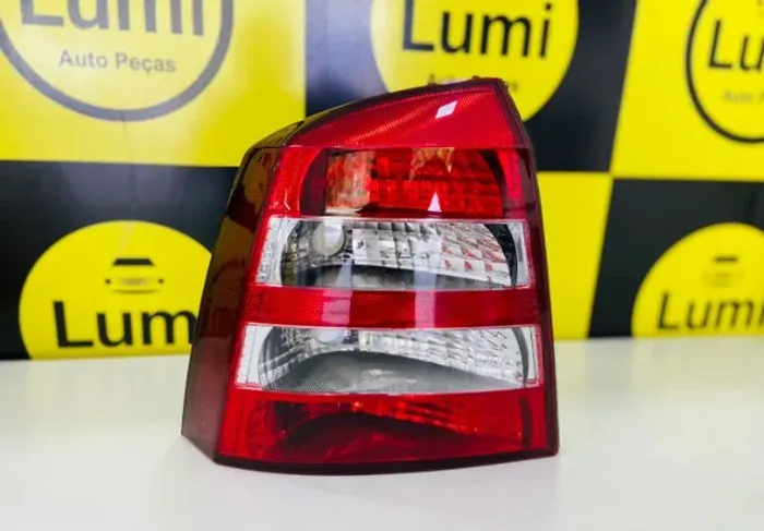 Lanterna Astra Hatch 2003/.. - NOVO!