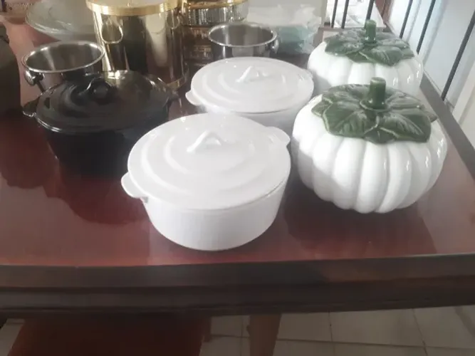 Sopeiras de Porcelana Primeira Linha 2,5 L e 3,2 L