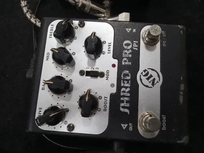 Pedal de distorção Nig Shred Pro 2 em 1 - Distorção e Booster