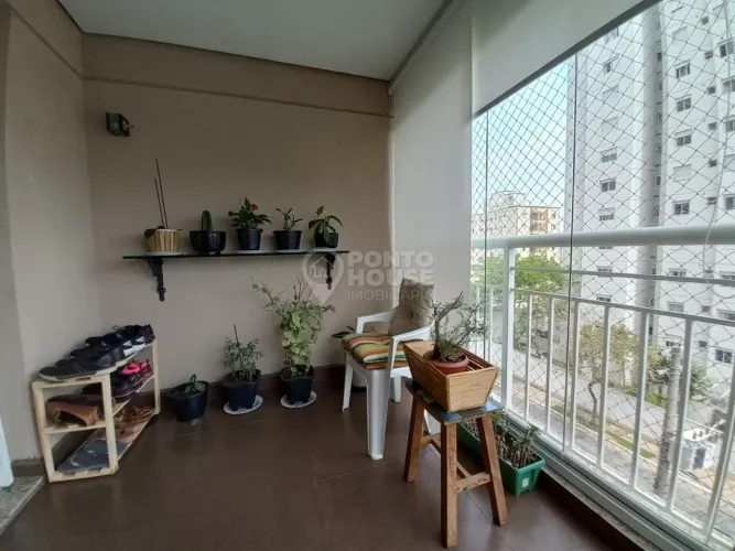 Apartamento à venda no bairro Vila das Mercês de 2 dormitórios, 1 suite e 1 vaga