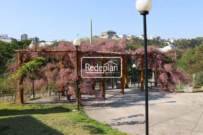 Invista no Reserva Normandia em Volta Redonda/RJ, um loteamento repleto de área verde e lo