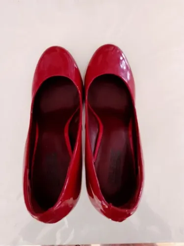 sapato tommy hilfiger salto alto vermelho