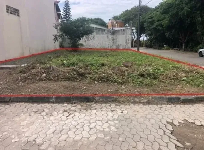 Lote em Morada de Laranjeiras excelente localização de esquina