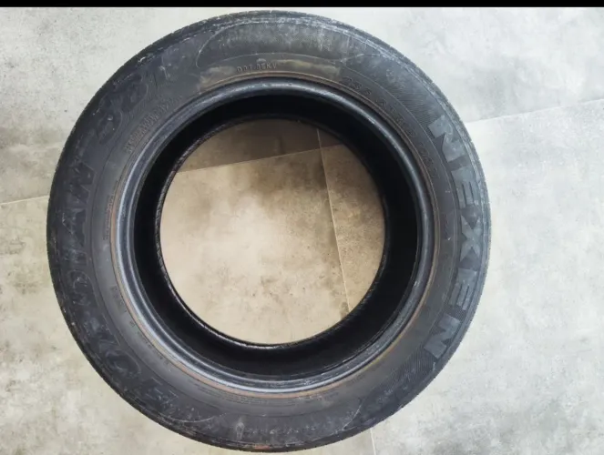 Pneu 235/60/18 nexen