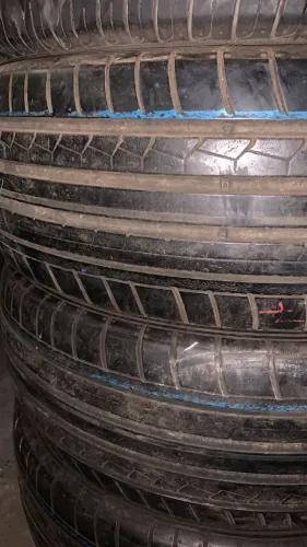 Pneu 235/55/19 Dunlop 80 % de vida