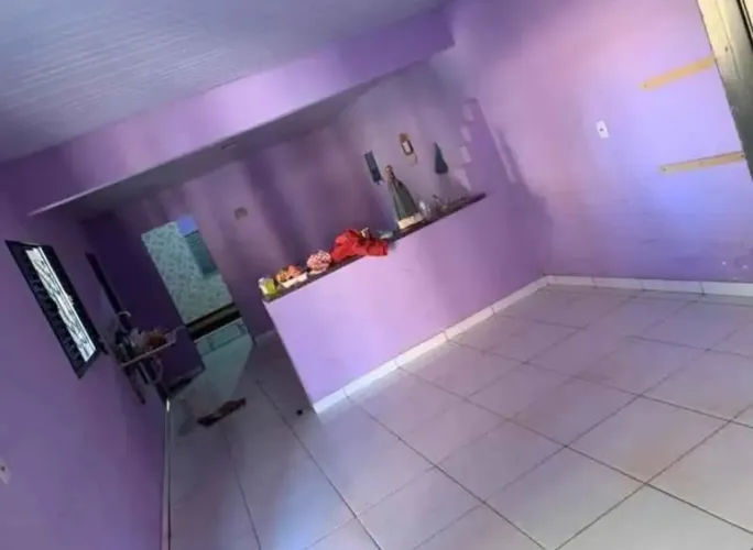 ^Casa estilo Kit net a venda no Bengui