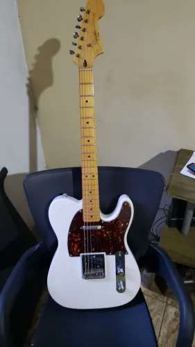 Telecaster Classic Vibe Squier by Fender modfied (telemaster)