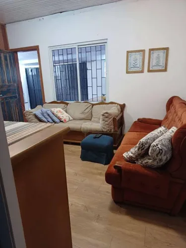 Casa com 2 quartos à venda, Varanda com Churrasqueira, 1 vaga - Bairro Agronômica, em Flor