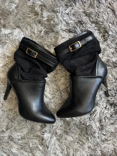 Botas pretas de salto alto n36