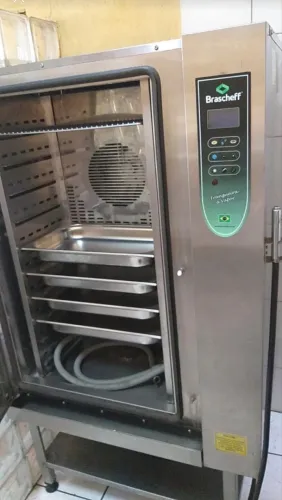 Forno combinado 10 gns, frango assado também 