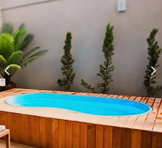 Piscina compacta para área de lazer