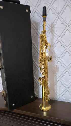 Saxofone Sib Reto Eagle 0307 Dourado Completo Soprano