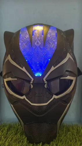 Máscara Eletrônica Pantera Negra Marvel Legends Legacy - Hasbro Luzes FX